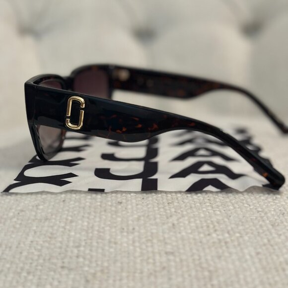 Marc Jacobs Sunglasses main image 5